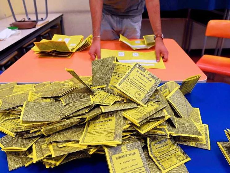 Niente quorum. La cronaca del fallimento dei referendum