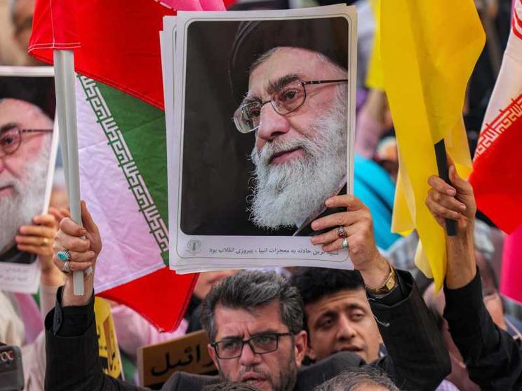 «È il punto più basso della nostra storia». Teheran e la grande paura