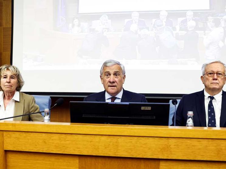 Il sentiero stretto del governo: con Israele, l'Iran tratti sul nucleare