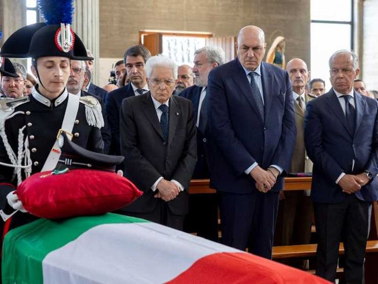 Addio al carabiniere ucciso. «Ha dato la vita per il dovere»