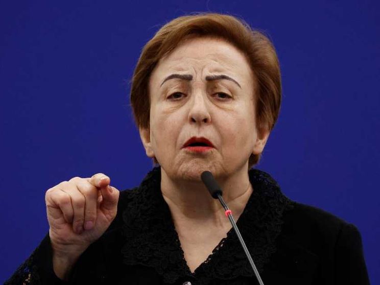 La Nobel Ebadi: «Solo gli iraniani possono decidere il loro destino»