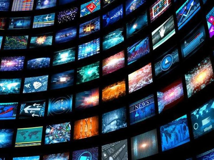 Vince la prossimità: bocciati gli influencer, promosso il testo scritto