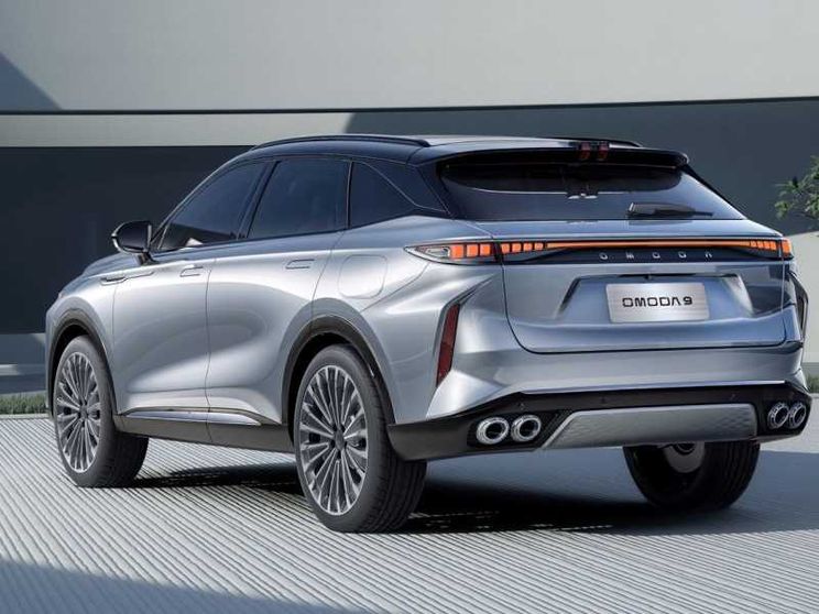 Un motore benzina più tre elettrici: Omoda 9 stupisce con il Super Hybrid