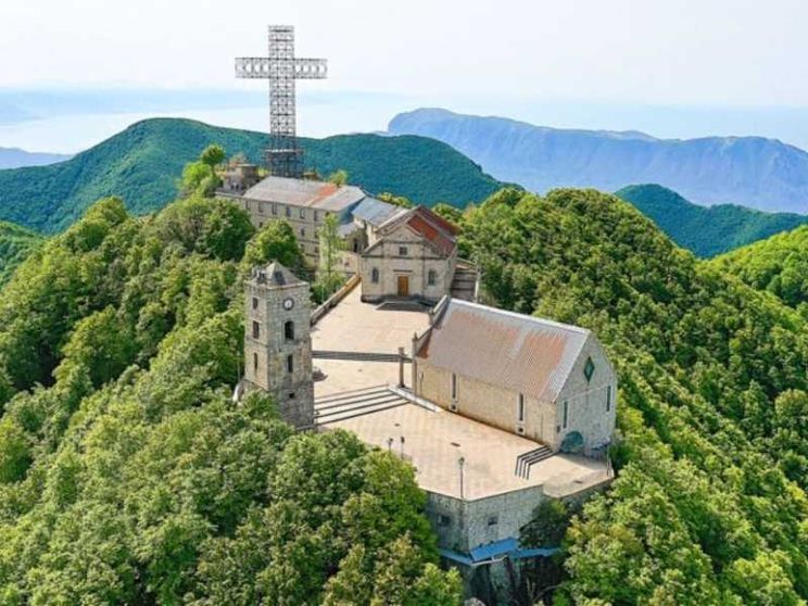 Novi Velia, il Sacro Monte il santuario del cuore di Acutis