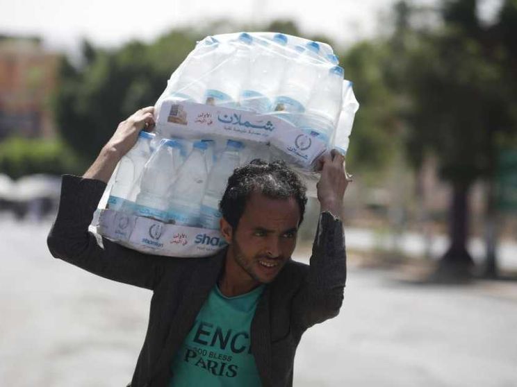 Fame come arma, tortura e potere. Così muore anche la nostra coscienza