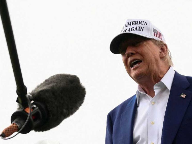 Trump lancia «l'ultimo ultimatum». E l'Iran smentisce negoziati