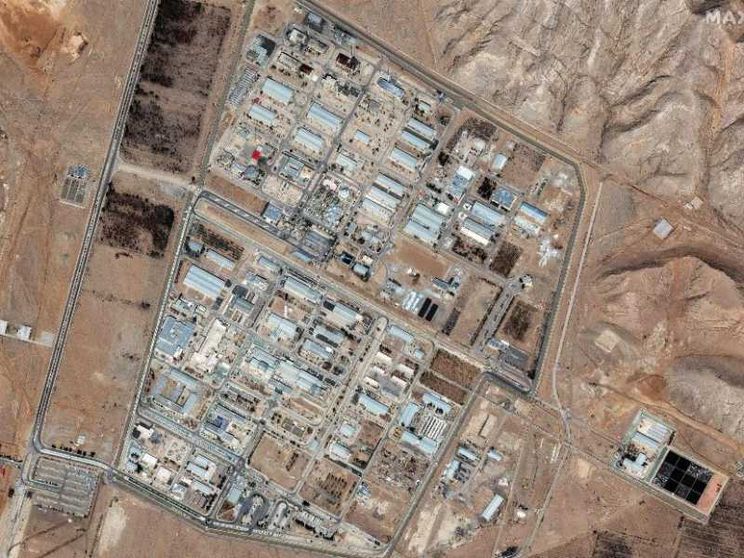 Giallo su Khamenei "sparito", uccisi i vertici Pasdaran