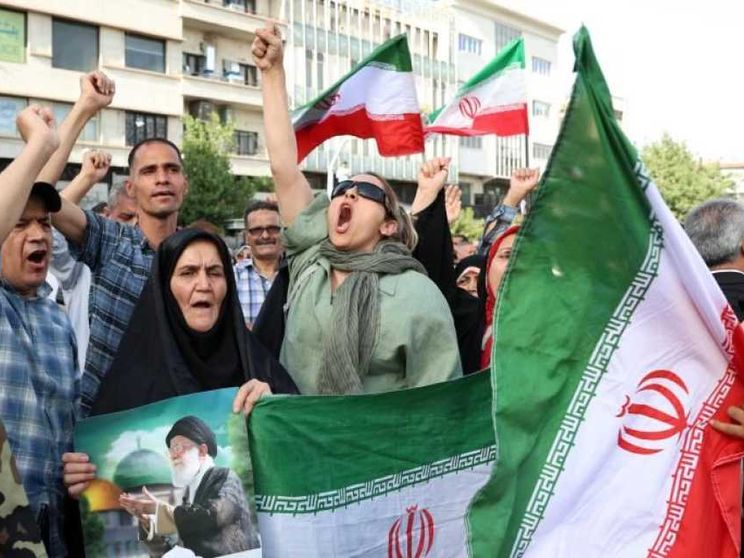 Visto da Teheran: incetta di olio e zucchero, prezzi del pane alle stelle