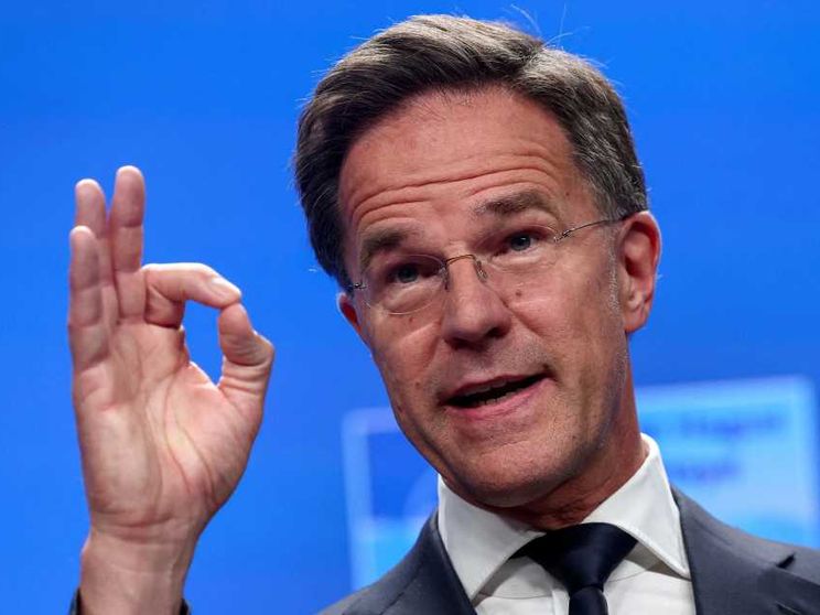 La Nato alza i toni: «Siamo pronti a soffrire e morire insieme»