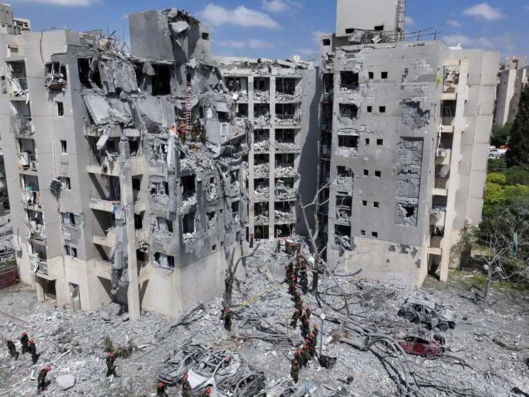 L'ultima alba di guerra sotto i missili è la più lunga per Israele