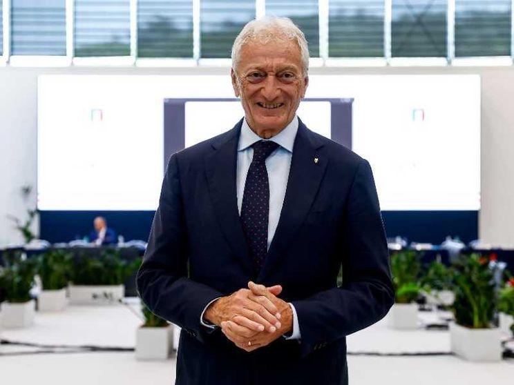 Chi è Luciano Buonfiglio, il nuovo presidente del Coni (che è stato un canoista)