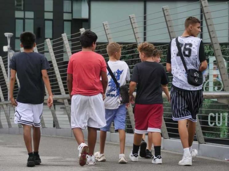 C'è un allarme bullismo tra i giovani e gli stranieri sono i più presi di mira