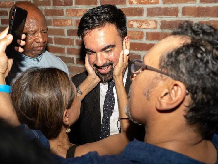 Musulmano e nato in Uganda: chi è il dem che spaventa Trump