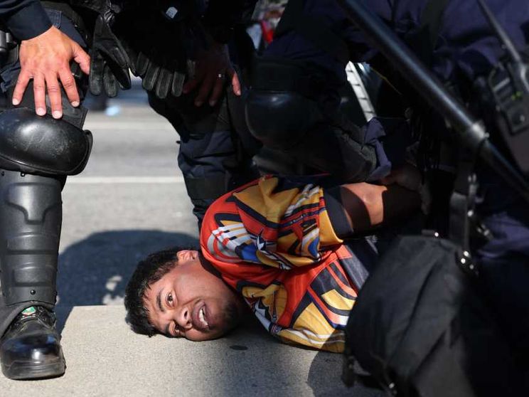 La donna migrante col figlio malato che ha denunciato Trump