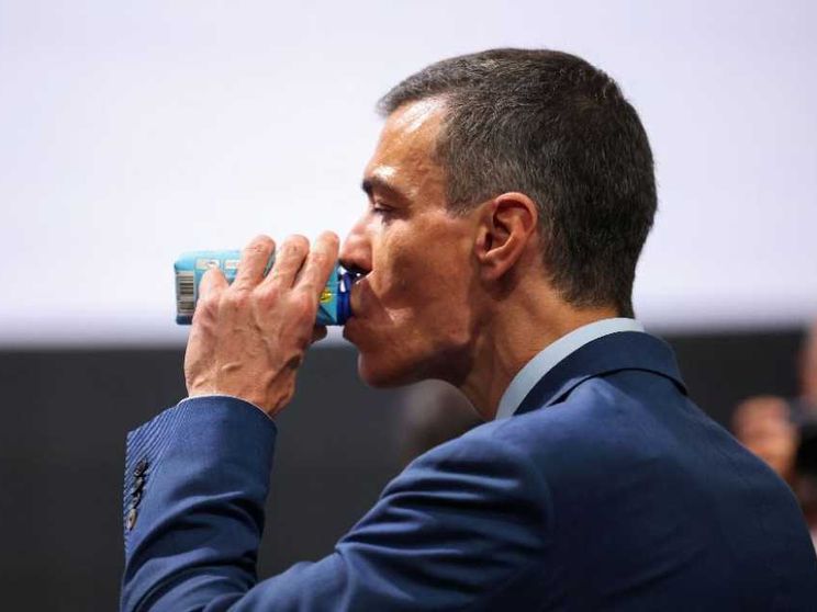 Pedro Sánchez traballa: l'«Ultimo dei mohicani» rischia il tonfo