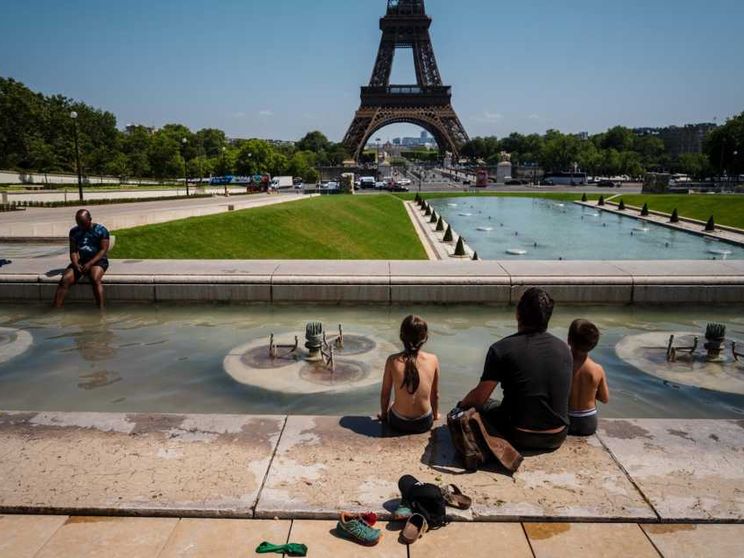 I 40 gradi di Parigi, i 46 del Portogallo. Giorni bollenti per l'Europa