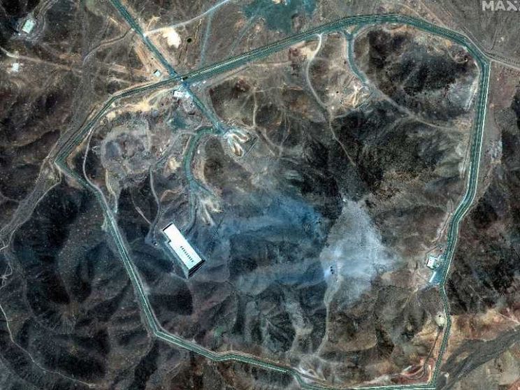 L'Iran sospende la collaborazione con l'Aiea e ammette danni agli impianti