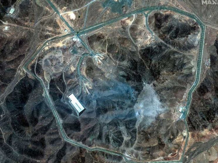 L'Iran sospende la collaborazione con l'Aiea e ammette danni agli impianti