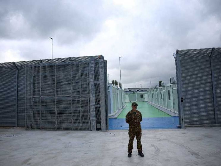I Centri per i migranti in Albania: tutte le prese di posizione dei giudici