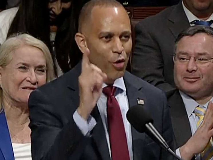 I dem in cerca di leader: ci prova (invano) il deputato Hakeem Jeffries