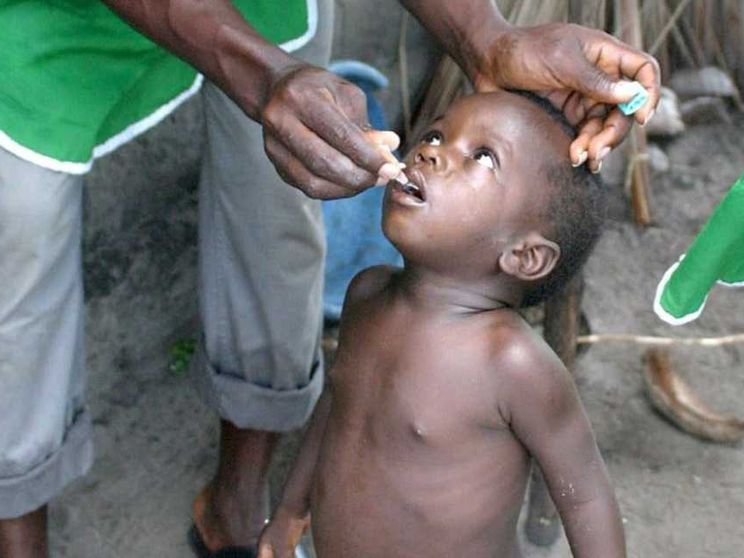 I tagli agli aiuti sanitari aumenteranno nel 2025 le morti di bambini