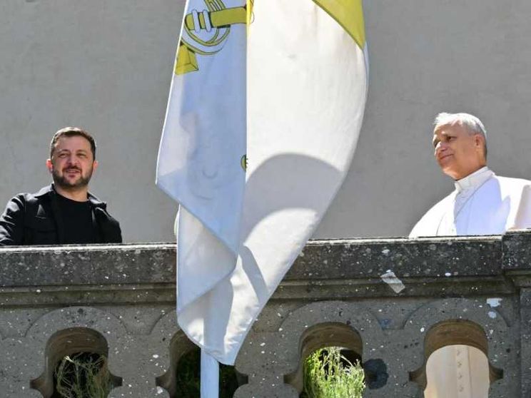 Il Papa incontra Zelensky: il Vaticano pronto ai colloqui fra Mosca e Kiev