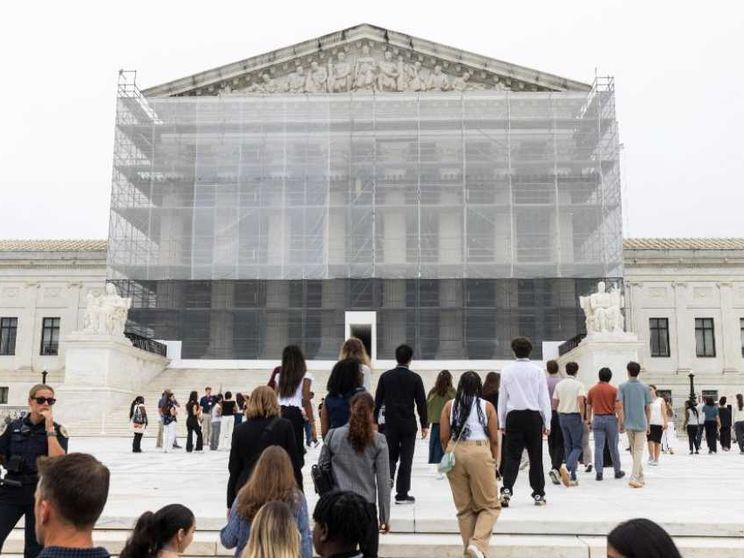 La Corte Suprema spinge ancora Trump, mano libera sui licenziamenti