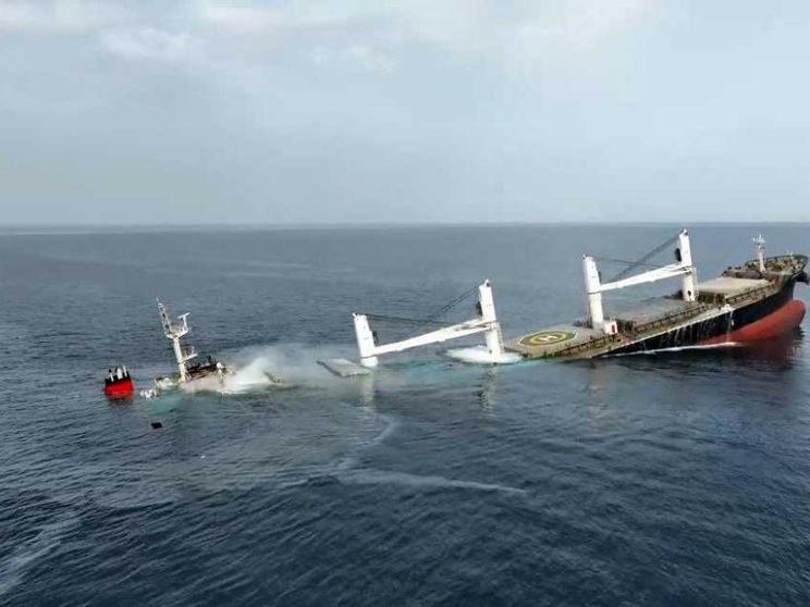 I messaggi dei marinai agli Houthi: «Non affondateci, siamo musulmani»