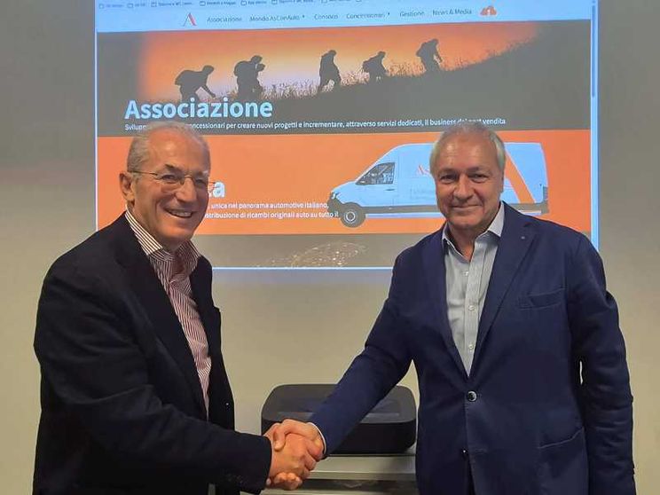 Roberto Scarabel confermato presidente di AsConAuto