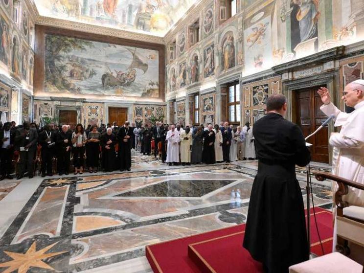 Il Papa ai saveriani: siate contagiati dalla gioia del Vangelo