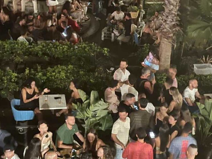 Dormire nella vasca e altri stratagemmi: cittadini contro "movida selvaggia"