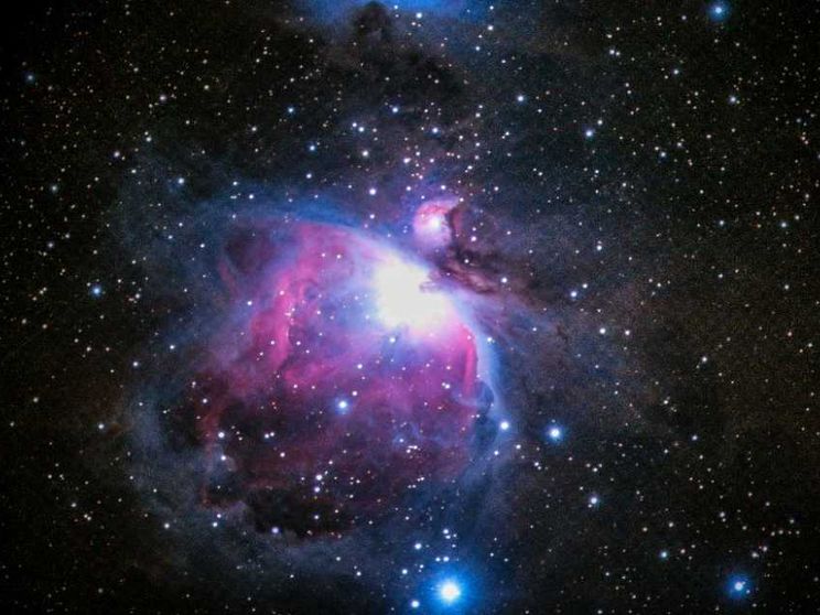 Le nebulose, verbi all'infinito che parlano di noi. E un po' di Dio