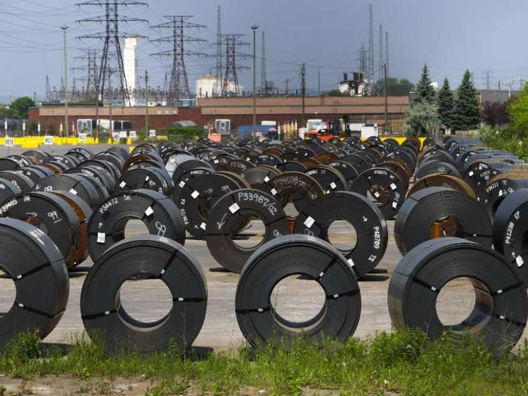 Trump conferma dazi al 15% all'Ue. Ma come finirà per auto, aerei e farmaci?