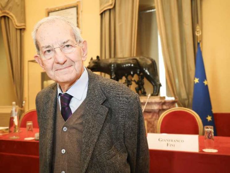 Violante: i giovani si fanno domande di senso, la Chiesa sa ascoltarli