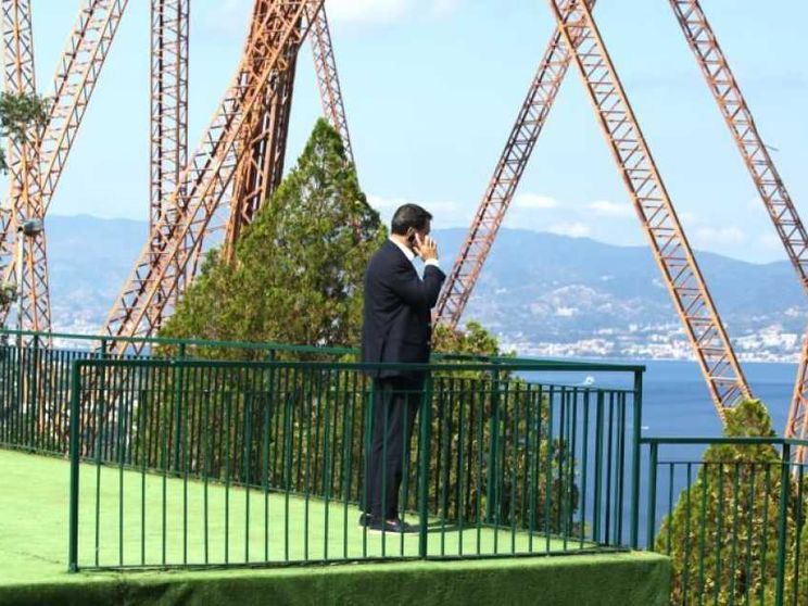 Salvini: il Ponte farà rientrare giovani. Allarme per l’impatto sul territorio