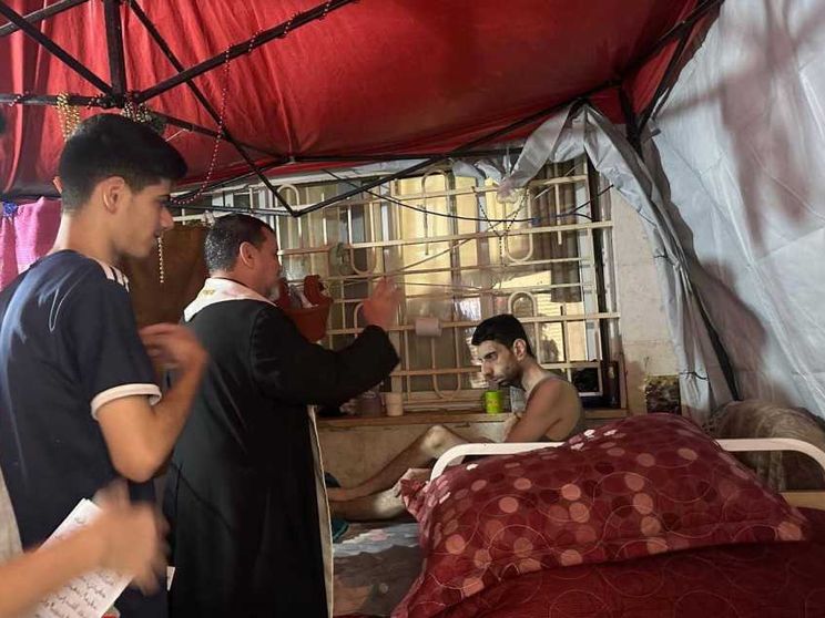 Padre Romanelli: «Notizie pessime, situazione terribile. Ma noi continuiamo»