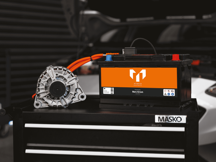 Nuova vita alle "anziane": così l'automobile può rinascere ibrida