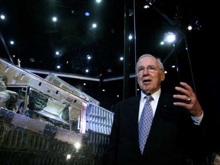 Addio a Jim Lovell, l'astronauta romantico dell'Apollo 13 che rinunciò alla Luna