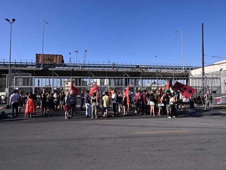 Genova, la nave saudita e l'invio di armi: perché si è aperta un'indagine