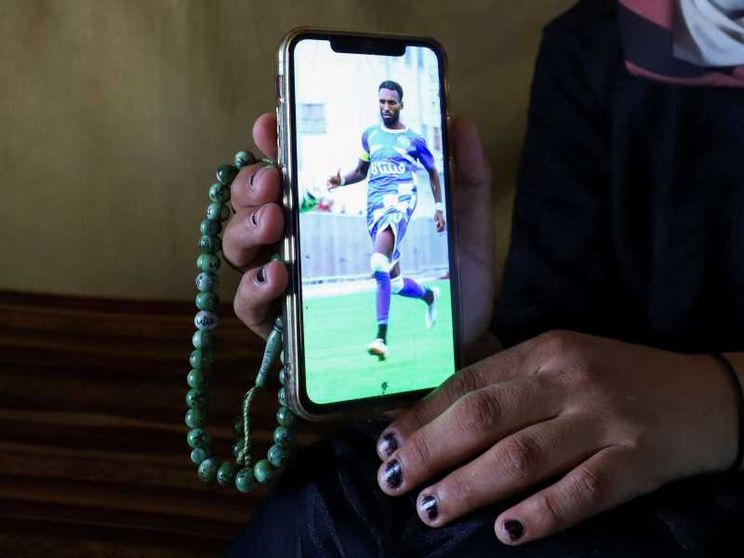 Il calciatore e il reporter uccisi: chi sono i due nuovi simboli palestinesi