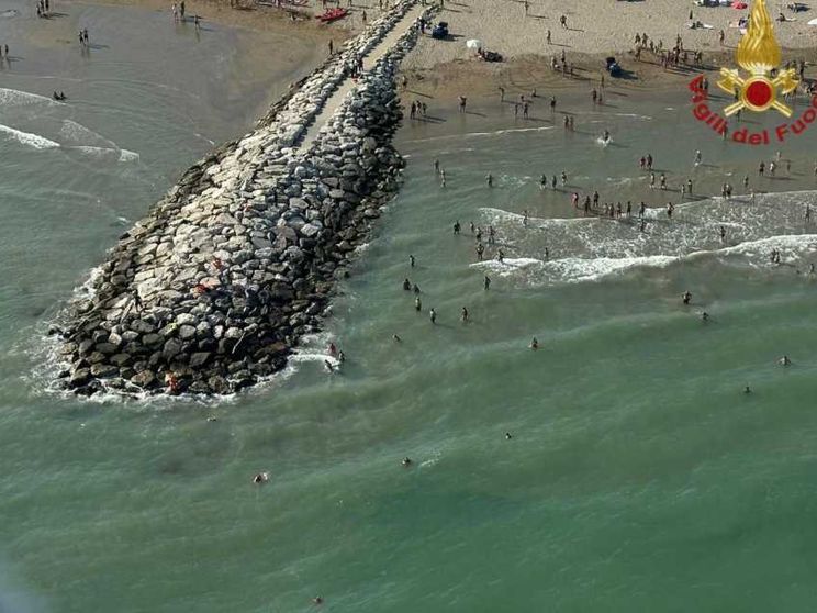 Trovato senza vita il bimbo scomparso in mare