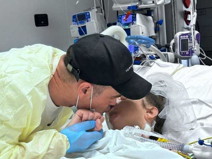 Maria sposa in terapia intensiva. Il “sì” col pollice alzato