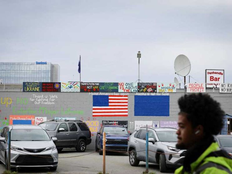 «Putin vuole un accordo». La scommessa di Trump alla vigilia
