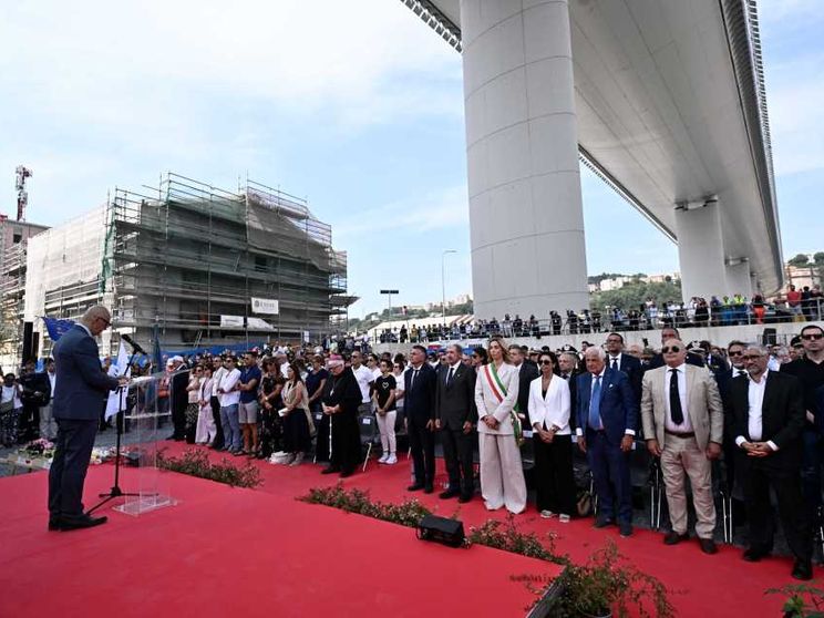 «Aspi spolpata da Benetton»: esposto per avere chiarezza