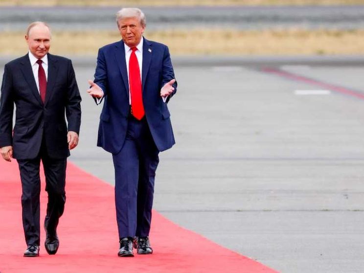 Il tappeto rosso, la maglia di Lavrov, la “Bestia”: le istantanee del vertice