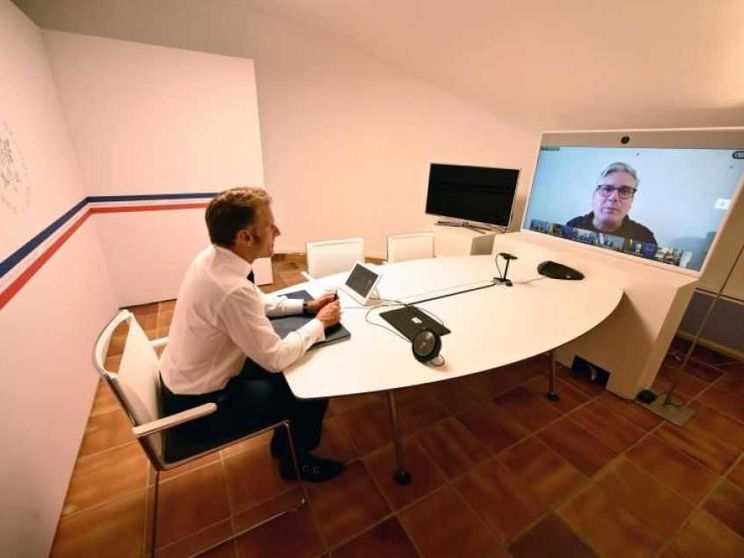 Volenterosi al lavoro su garanzie Il Consiglio Ue: ok a idea Meloni