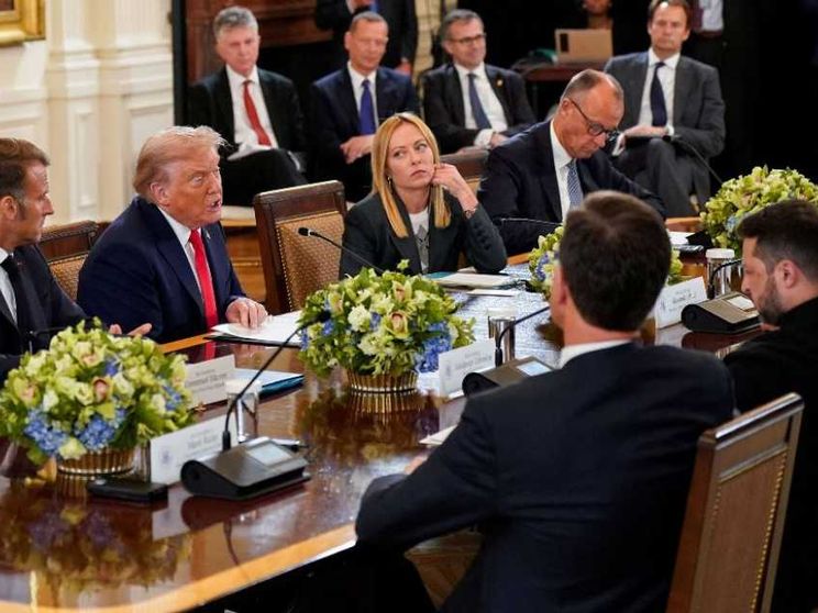 Macron duro, Starmer sorridente, lo “sconosciuto” Stubb: i leader sotto la lente