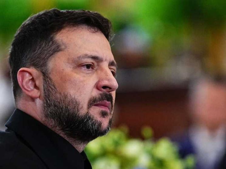 I consensi giù, il fronte del no alle concessioni: Zelensky è sempre più solo