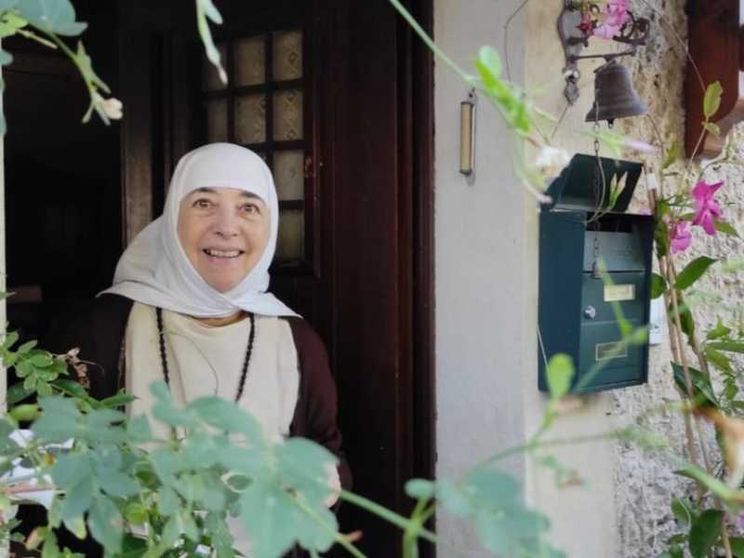 Quanti sono e come vivono gli eremiti d’oggi, luci di Dio in borghi e città