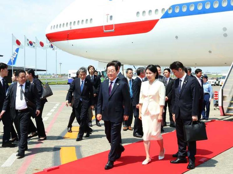 Il presidente sudcoreano Lee è a Tokyo: prove di amicizia tra i due Paesi